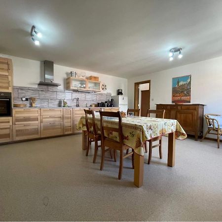 Spacieux Appartement مونس المظهر الخارجي الصورة